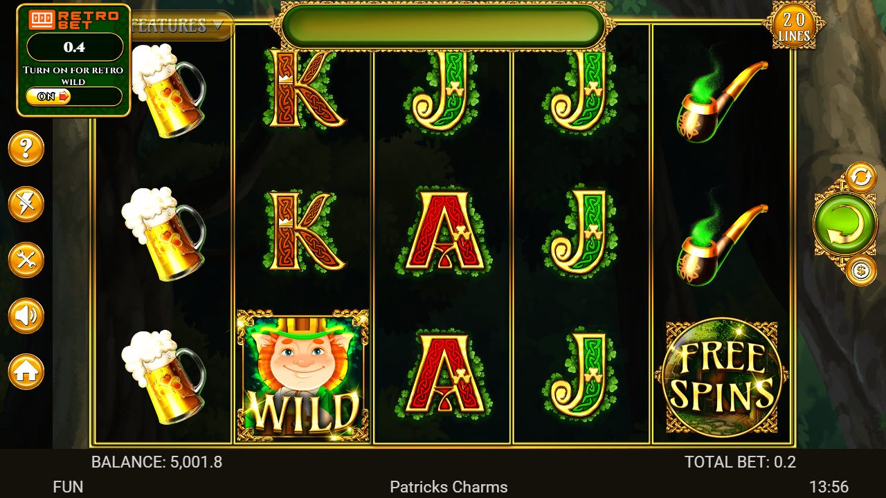 Premier tour à €0,20 : chopes de bière, pipes fumantes et royales à trèfles garnissent la grille, avec un lutin Wild qui pointe en bas de rouleau et la chaumière FREE SPINS à droite.